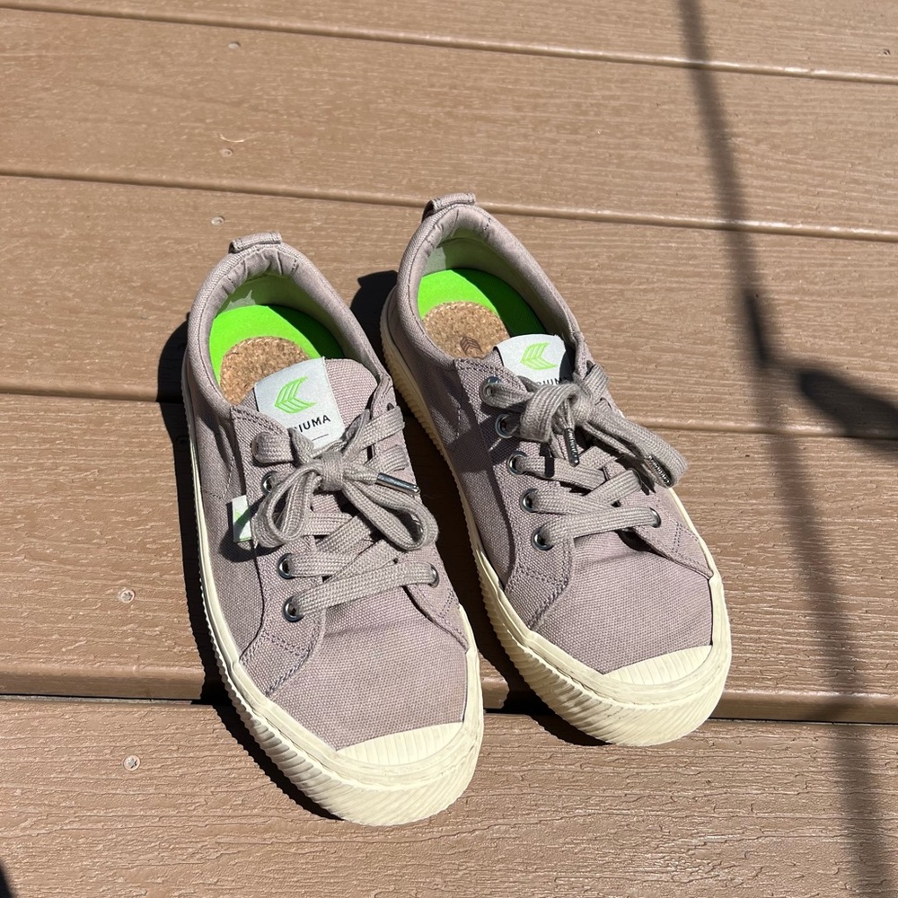 Cariuma Canvas Oca Low size W6.5
